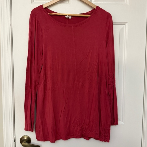 Cable & Gauge Tops - Cable & Gauge Vibrant Red Long Sleeve Top